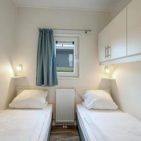 Dom wakacyjny 2 Bedroom Cozy In *
